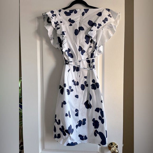 Miriam Baker, size 4, Mara dress in blue & white floral print. Made in Canada - Picture 3 of 6